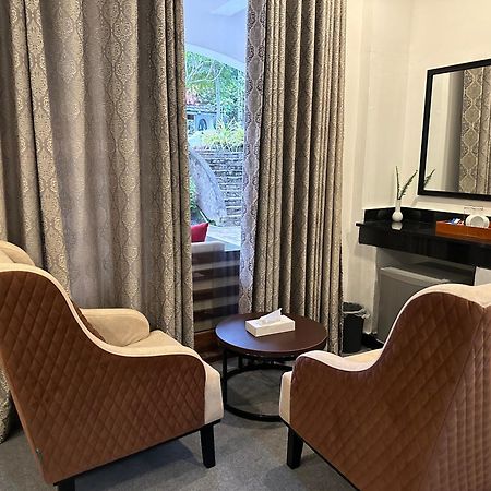 Elegant Hotel Kandy Kültér fotó