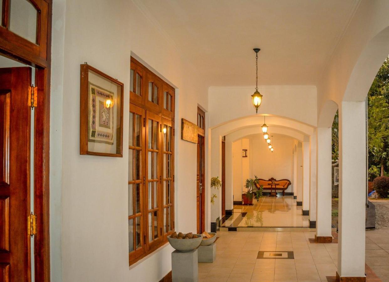 Elegant Hotel Kandy Kültér fotó