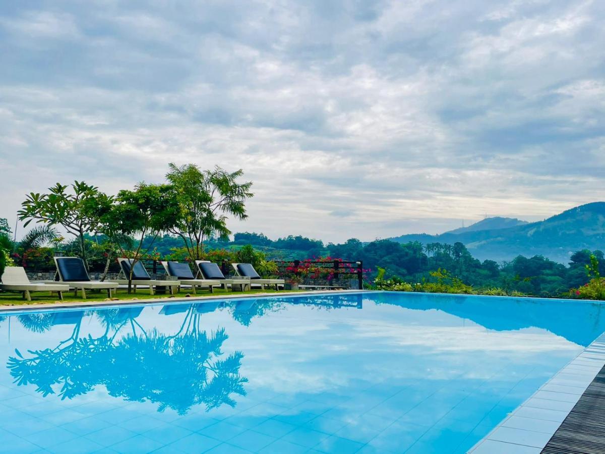 Elegant Hotel Kandy Kültér fotó
