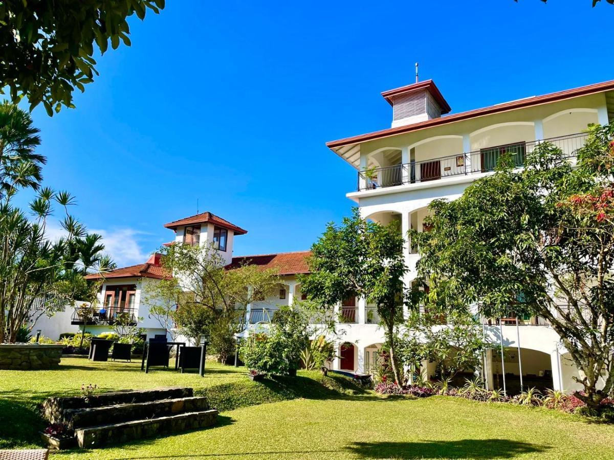 Elegant Hotel Kandy Kültér fotó