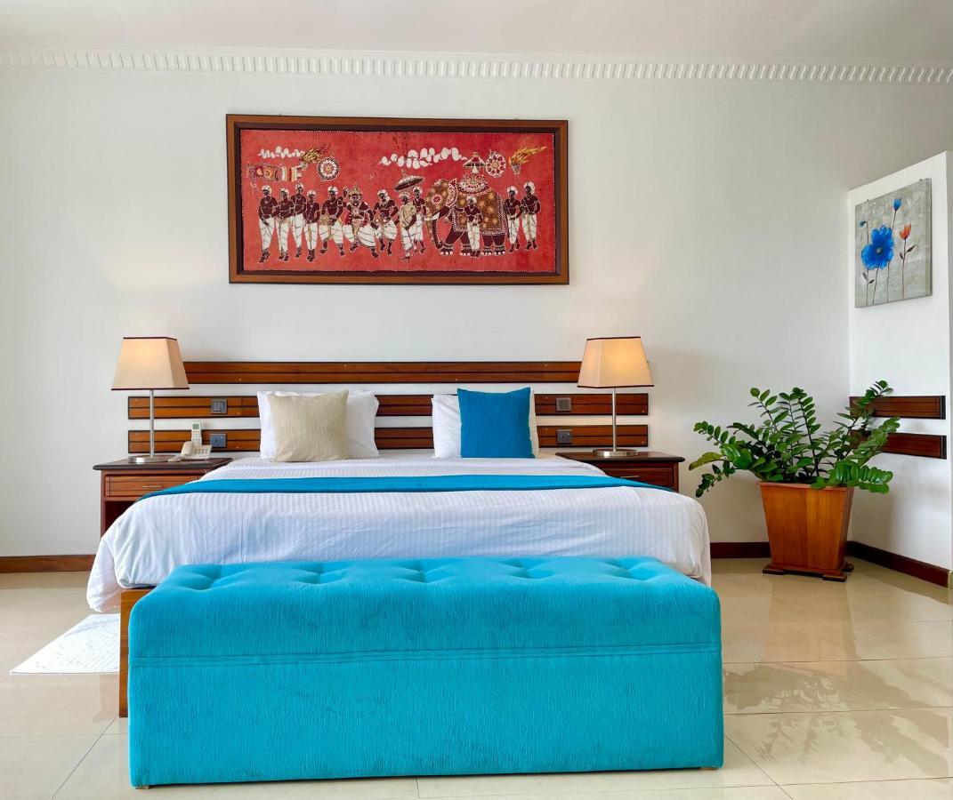 Elegant Hotel Kandy Kültér fotó