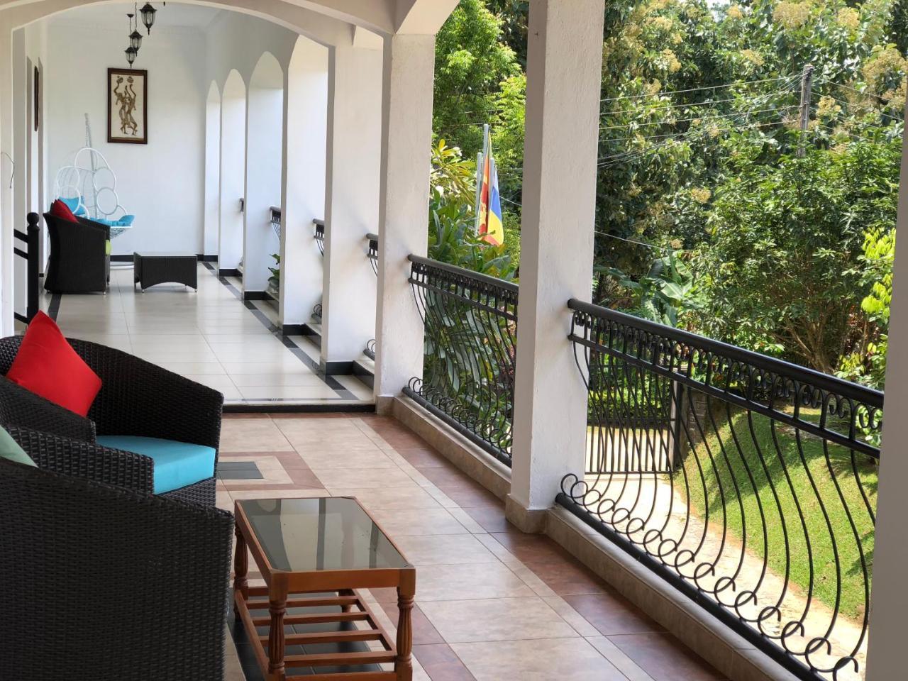Elegant Hotel Kandy Kültér fotó